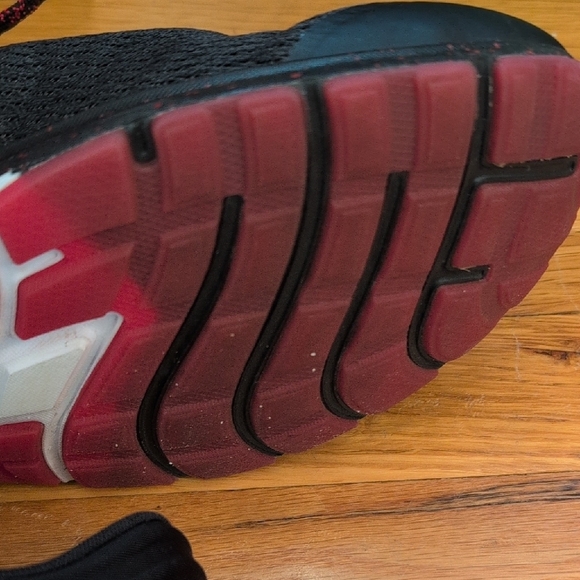 Under Armour Men's  Black and Red Athletic Shoes - Picture 10 of 13